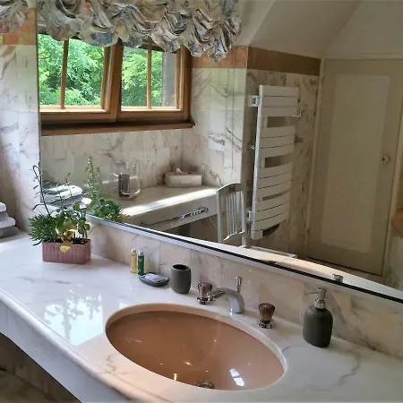 Bed and breakfast La Nichardiere Charme Et *